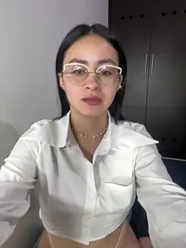 Snapshot of Anni_Rose chatting on 10, 4, 2026 Anni Rose online show from 10, 4, 2026