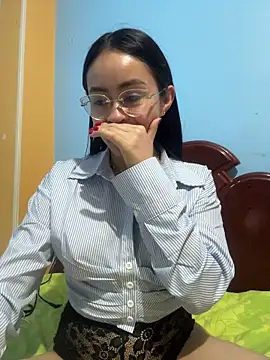 Snapshot of Anni_Rose chatting on 28, 3, 2026 Anni Rose online show from 28, 3, 2026