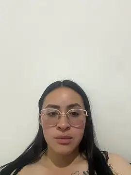 Snapshot of Anni_Rose chatting on 8, 3, 2026 Anni Rose online show from 8, 3, 2026