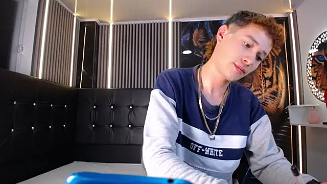  Santi2 online show from 4, 3, 2026