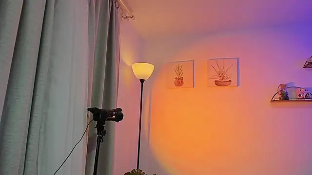 AlaiaRogers online show from 11, 5, 2026