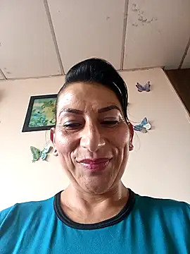Lucia Rios online show from 10, 7, 2026