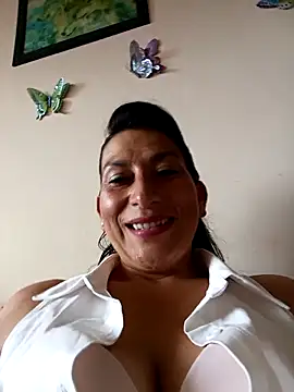 Lucia Rios online show from 4, 5, 2026