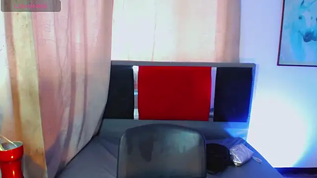 Snapshot of Tait_ chatting on 27, 6, 2026 Tait online show from 27, 6, 2026