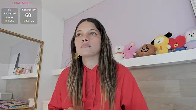 EmmaSanchez  online show from 8, 5, 2026