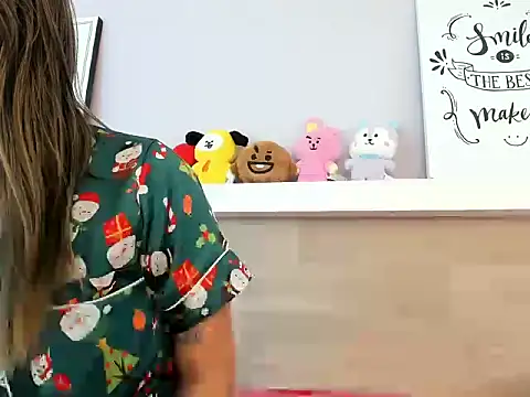 EmmaSanchez  online show from 5, 4, 2026