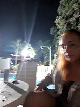 Snapshot of andruscatrina chatting on 3, 3, 2026 andruscatrina online show from 3, 3, 2026