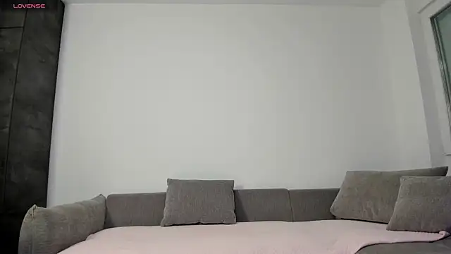 nikki-moon online show from 13, 4, 2026