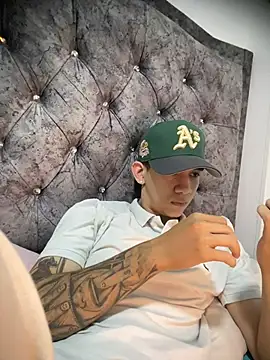 Sacro sex online show from 28, 2, 2026