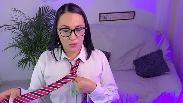 Valeriaa cruz online show from 10, 7, 2026
