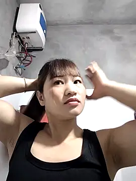 Lilinn  online show from 14, 4, 2026