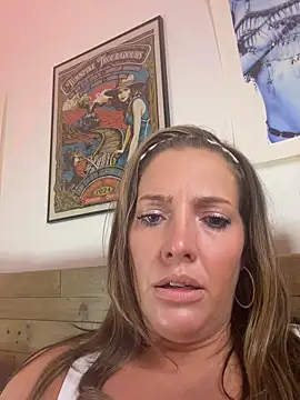 Snapshot of hollyharmd chatting on 18, 6, 2026 hollyharmd online show from 18, 6, 2026