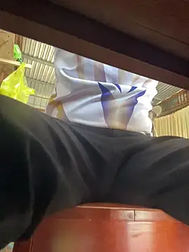 hoang15075 online show from 12, 4, 2026