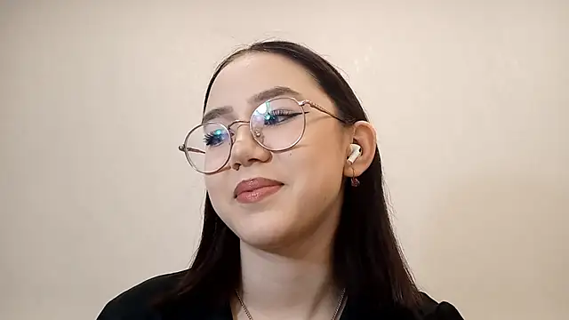 Snapshot of SolvedGlobe chatting on 1, 3, 2026 SolvedGlobe online show from 1, 3, 2026