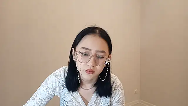 SolvedGlobe online show from 12, 4, 2026