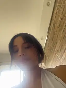 Mia-villalobos online show from 10, 6, 2026