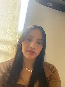 Mia-villalobos online show from 28, 5, 2026