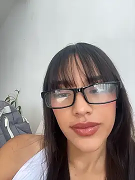 Snapshot of Mia-villalobos chatting on 9, 7, 2026 Mia-villalobos online show from 9, 7, 2026