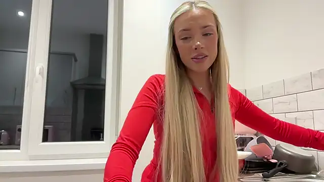 Snapshot of Naughtyblondex chatting on 12, 6, 2026 Naughtyblondex online show from 12, 6, 2026
