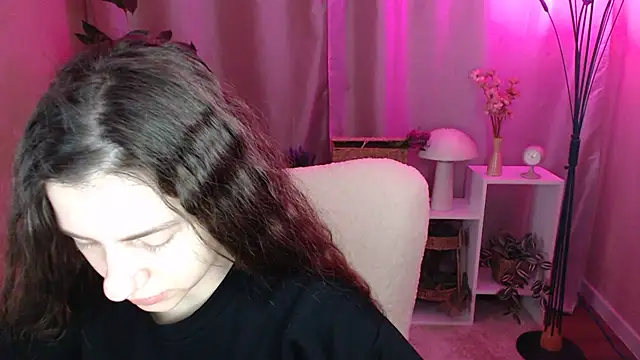 MistyBree online show from 5, 4, 2026