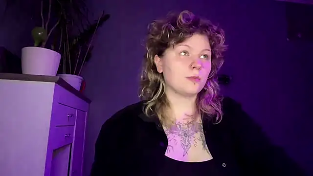 YoungAlina online show from 25, 6, 2026
