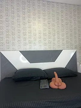 Lulu Mei  online show from 2, 4, 2026