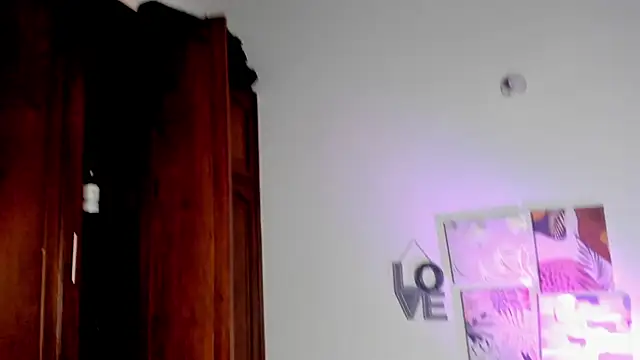 Aylah beckman online show from 25, 3, 2026