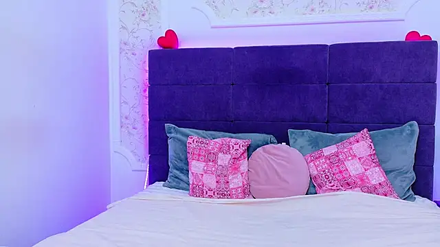 RaysaDrake online show from 7, 4, 2026