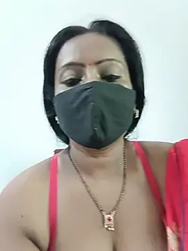 Snapshot of misti-boudii chatting on 25, 7, 2026 misti-boudii online show from 25, 7, 2026