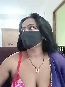 Snapshot of misti-boudii chatting on 16, 7, 2026 misti-boudii online show from 16, 7, 2026