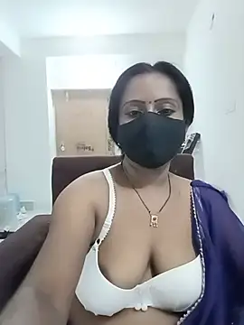 Snapshot of misti-boudii chatting on 18, 7, 2026 misti-boudii online show from 18, 7, 2026