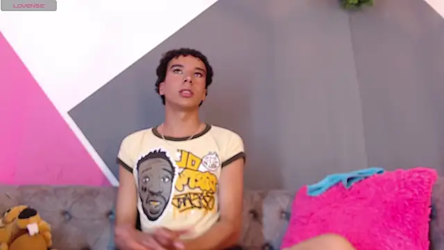 Lord Tayron online show from 5, 3, 2026