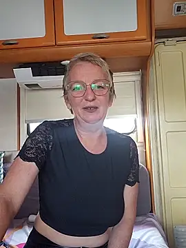 lescoquinsdu40 online show from 10, 3, 2026