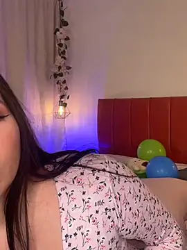 Caandace online show from 11, 4, 2026