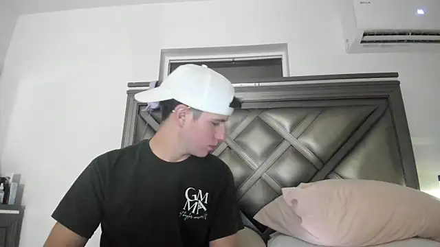 Snapshot of gayndepressed chatting on 4, 3, 2026 gayndepressed online show from 4, 3, 2026