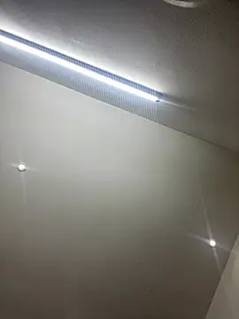 Emi rousse online show from 4, 4, 2026