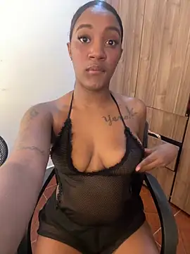 Emi rousse online show from 25, 4, 2026