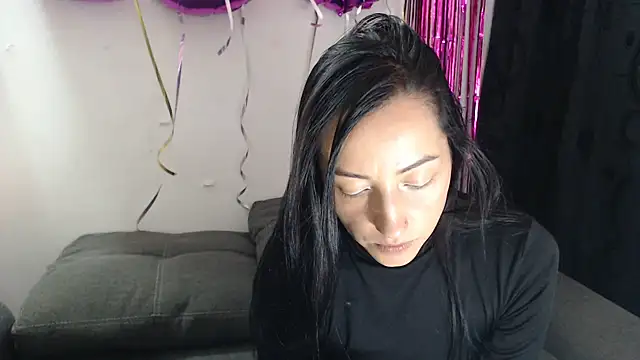Meeegan lov online show from 26, 7, 2026