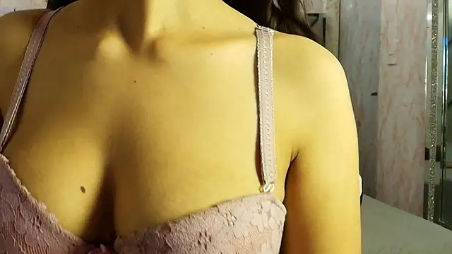 Dolly boobsy online show from 7, 7, 2026