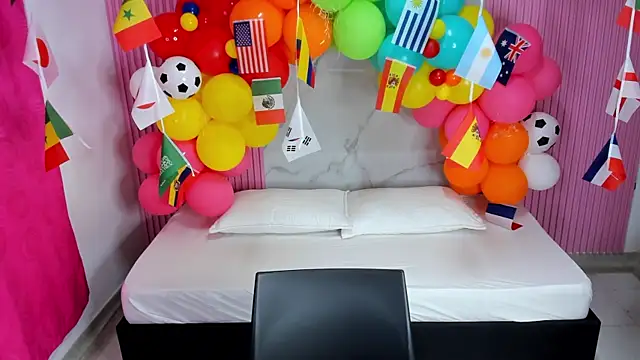 Mily17  online show from 13, 7, 2026