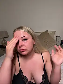 Snapshot of Goldieluxe chatting on 1, 3, 2026 Goldieluxe online show from 1, 3, 2026