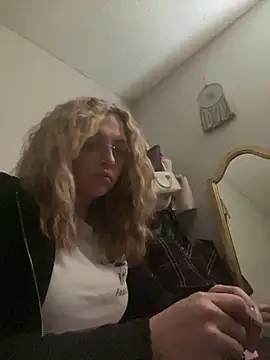 imkhloe online show from 16, 3, 2026