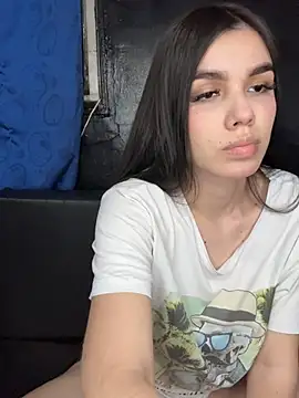 Lucy doll666 online show from 7, 5, 2026