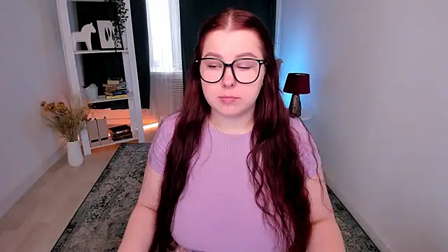 Snapshot of effyrain chatting on 7, 6, 2026 effyrain online show from 7, 6, 2026