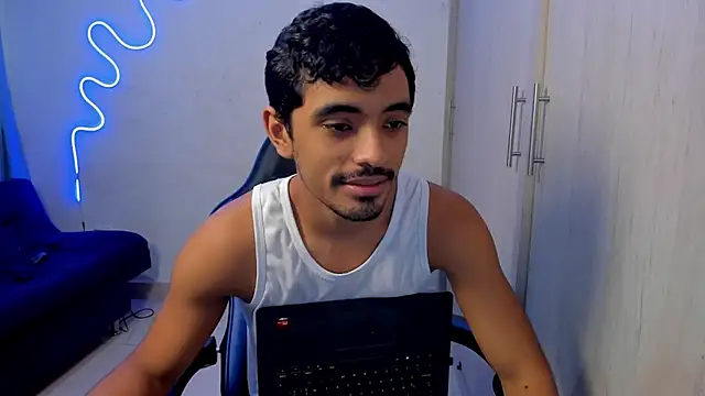 jossi12345j online show from 12, 4, 2026