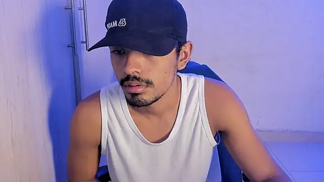 jossi12345j online show from 18, 4, 2026