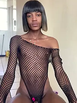 Kinky-Nicky04 online show from 30, 6, 2026