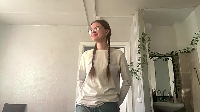 Snapshot of DedraOdneal chatting on 4, 3, 2026 DedraOdneal online show from 4, 3, 2026