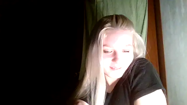 Snapshot of Glowing_Jessica chatting on 2, 3, 2026 Glowing Jessica online show from 2, 3, 2026