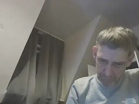 DOUBLETROUBLE7773 online show from 25, 3, 2026